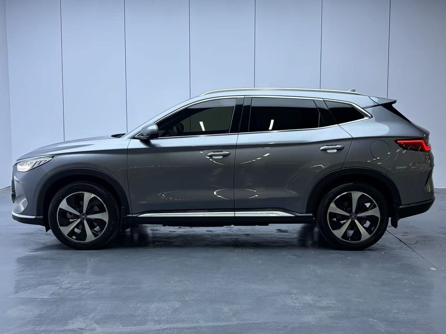 2021款 宋PLUS新能源 DM-i 110KM 旗舰PLUS 多角度实拍
