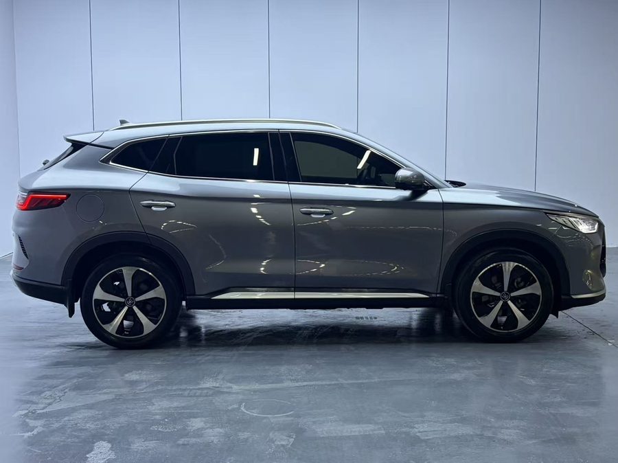 2021款 宋PLUS新能源 DM-i 110KM 旗舰PLUS 多角度实拍