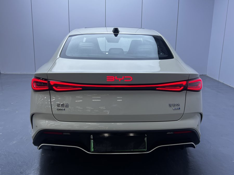 2025款 海豹06 DM-i 智驾版 120KM尊享型 多角度实拍