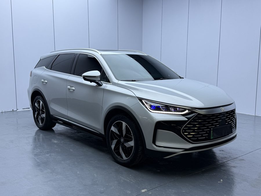 2024款 唐新能源 DM-i 荣耀版 112KM 尊贵型 多角度实拍