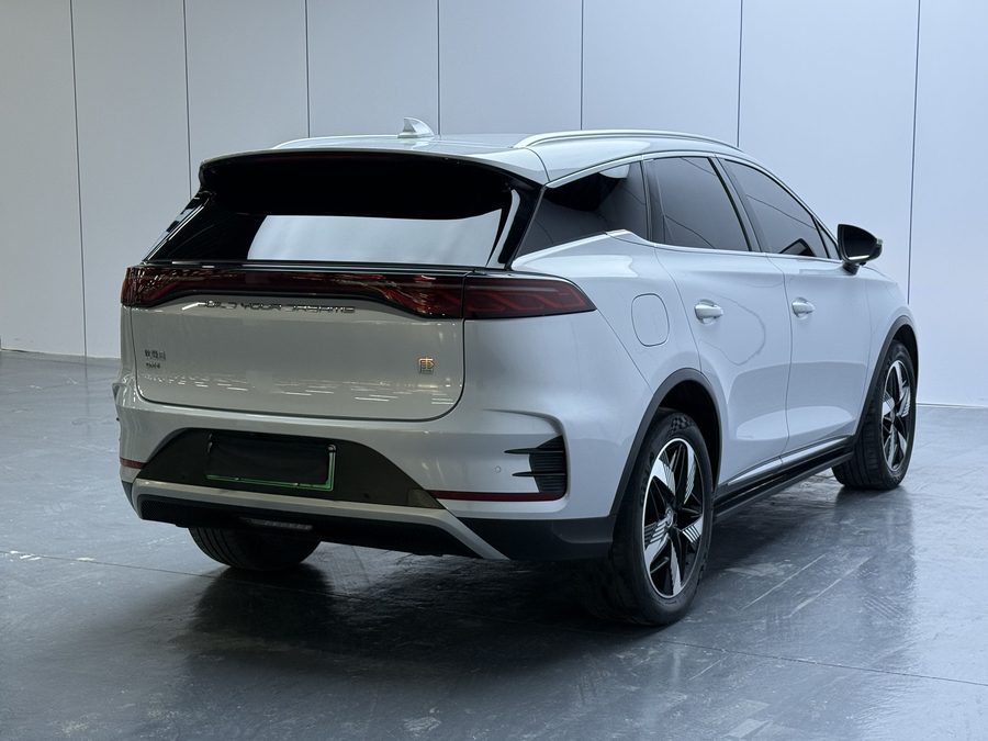 2024款 唐新能源 DM-i 荣耀版 112KM 尊贵型 多角度实拍