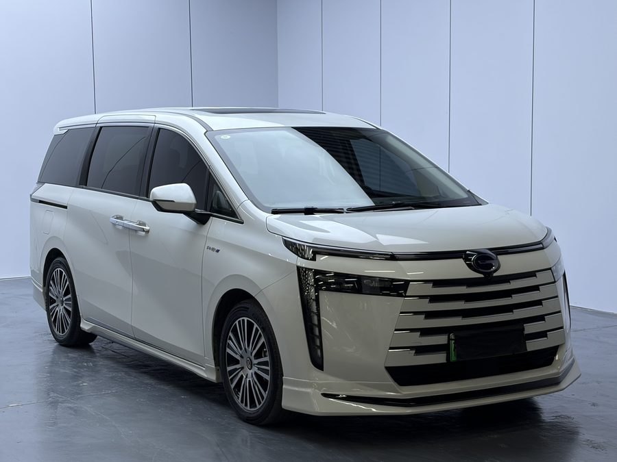 2025款 传祺E8新能源 150km PRO+ 多角度实拍