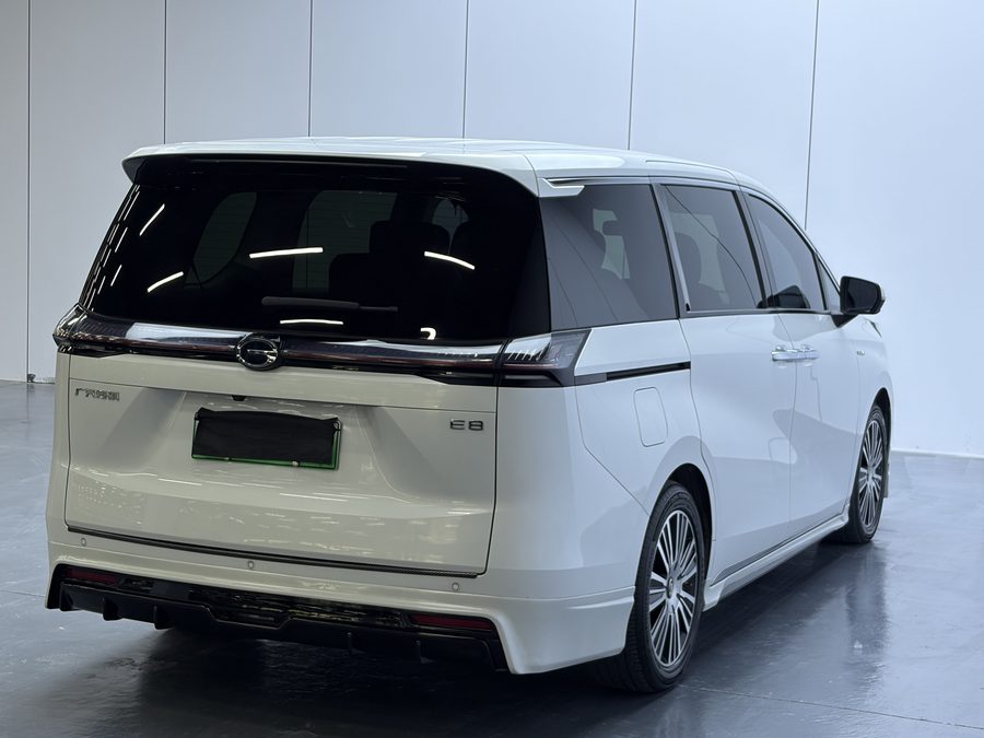 2025款 传祺E8新能源 150km PRO+ 多角度实拍