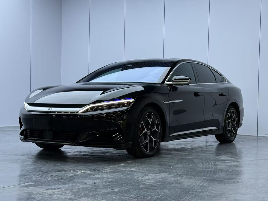 比亚迪 2024款 汉 EV 荣耀版 715KM前驱旗舰型