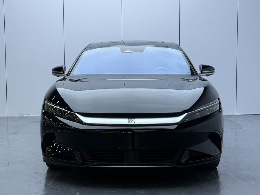 2024款 汉 EV 荣耀版 715KM前驱旗舰型 多角度实拍