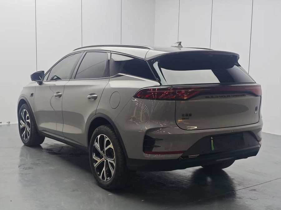 2025款 唐新能源 智驾版 DM-i 115KM 尊贵型 多角度实拍