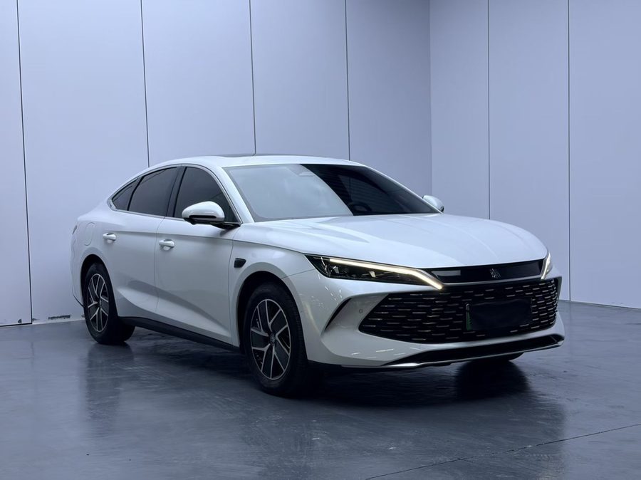 2025款 秦L DM-i 智驾版 120KM领先型 多角度实拍