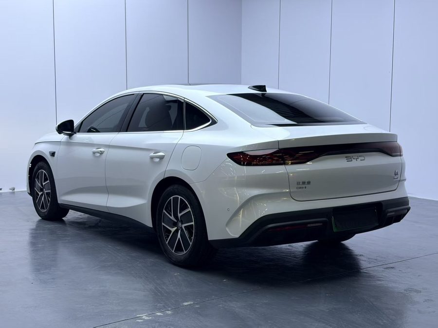 2025款 秦L DM-i 智驾版 120KM领先型 多角度实拍