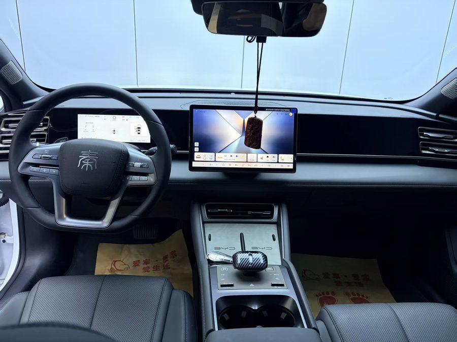 2025款 秦L DM-i 智驾版 120KM领先型 多角度实拍