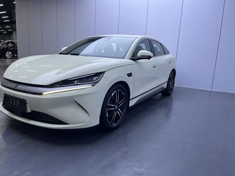 比亚迪 2025款 秦L EV 545卓越型