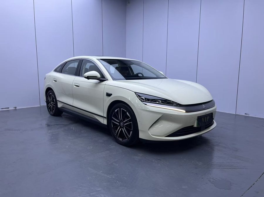 2025款 秦L EV 545卓越型 多角度实拍