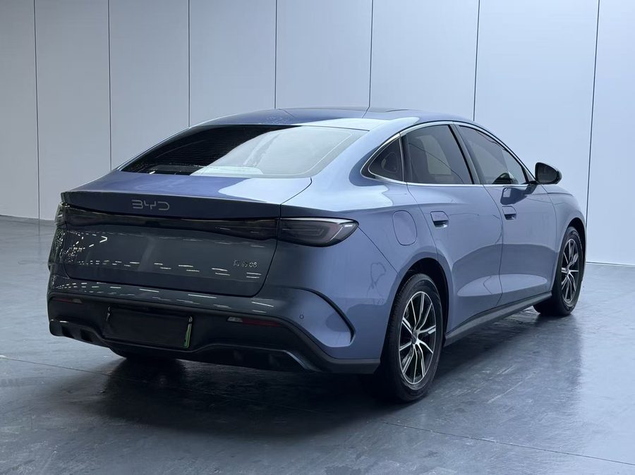 2024款 海豹06 DM-i 120KM尊荣型 多角度实拍