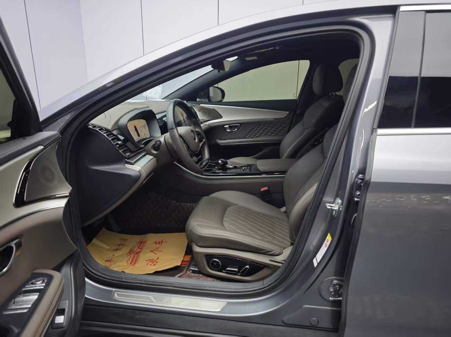 2023款 汉 EV 冠军版 506KM前驱尊贵型 多角度实拍