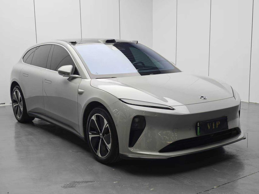 2024款 蔚来ET5T 75 kWh Touring 多角度实拍