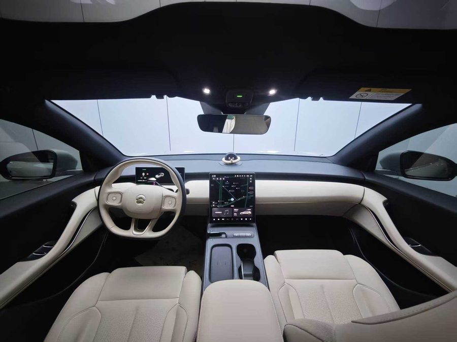 2024款 蔚来ET5T 75 kWh Touring 多角度实拍