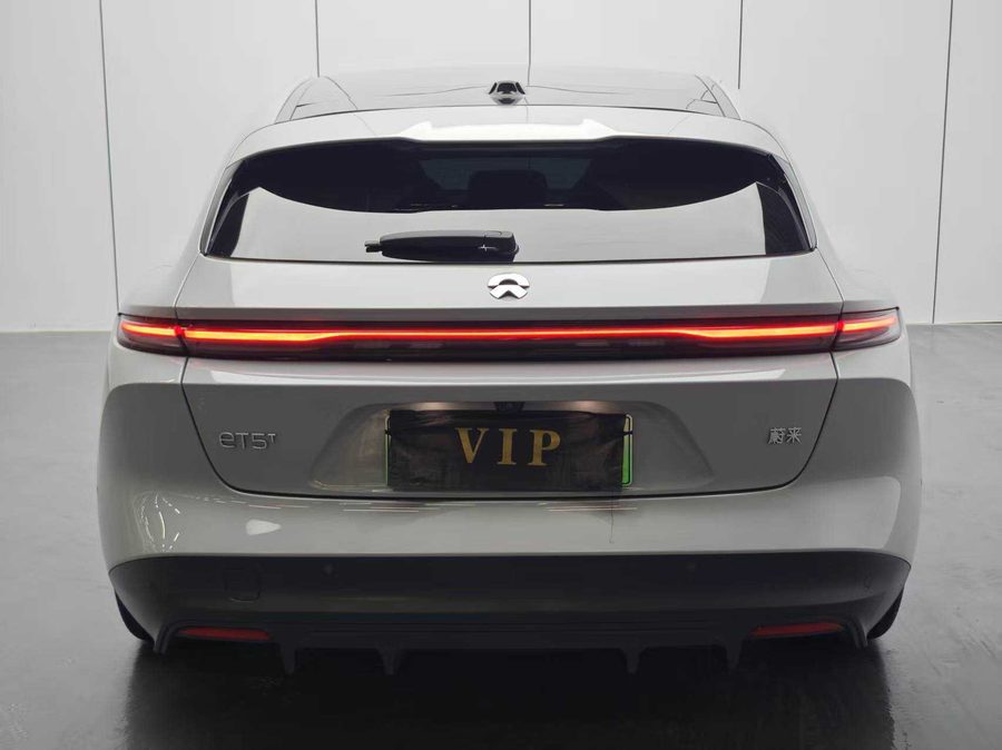 2024款 蔚来ET5T 75 kWh Touring 多角度实拍