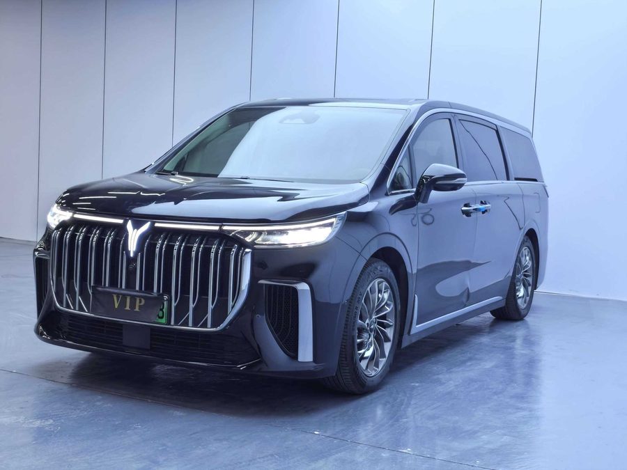 岚图汽车 2022款 岚图梦想家 低碳版 梦+智享包