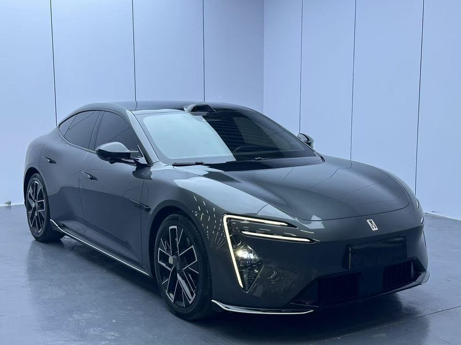 2025款 阿维塔06 Ultra纯电版 多角度实拍