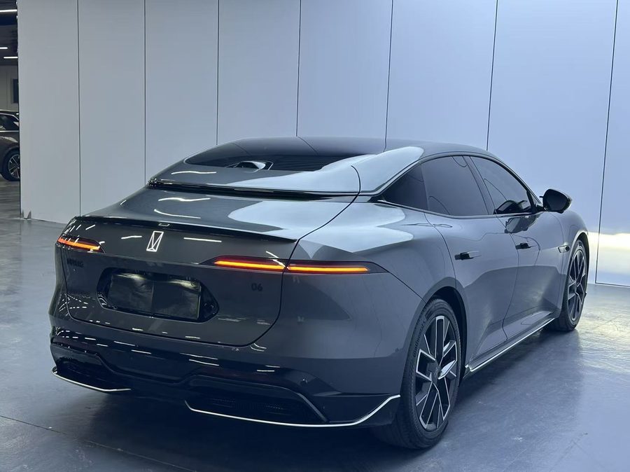 2025款 阿维塔06 Ultra纯电版 多角度实拍