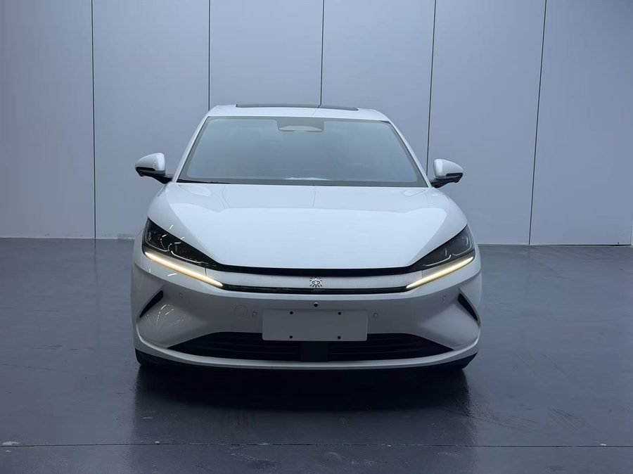 2025款 秦L EV 545卓越型 多角度实拍