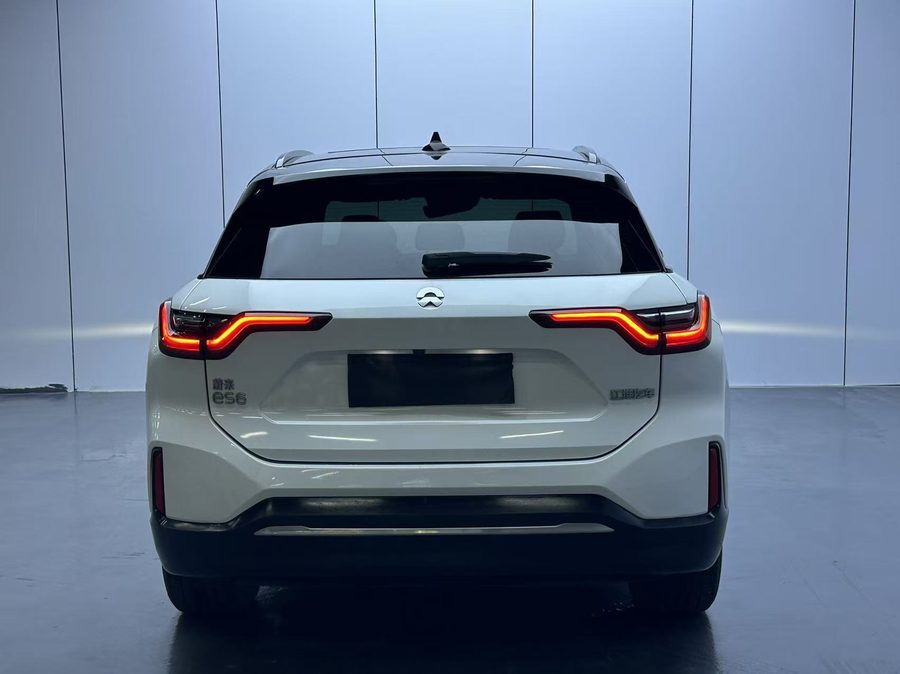 2020款 蔚来ES6 420KM 运动版 多角度实拍