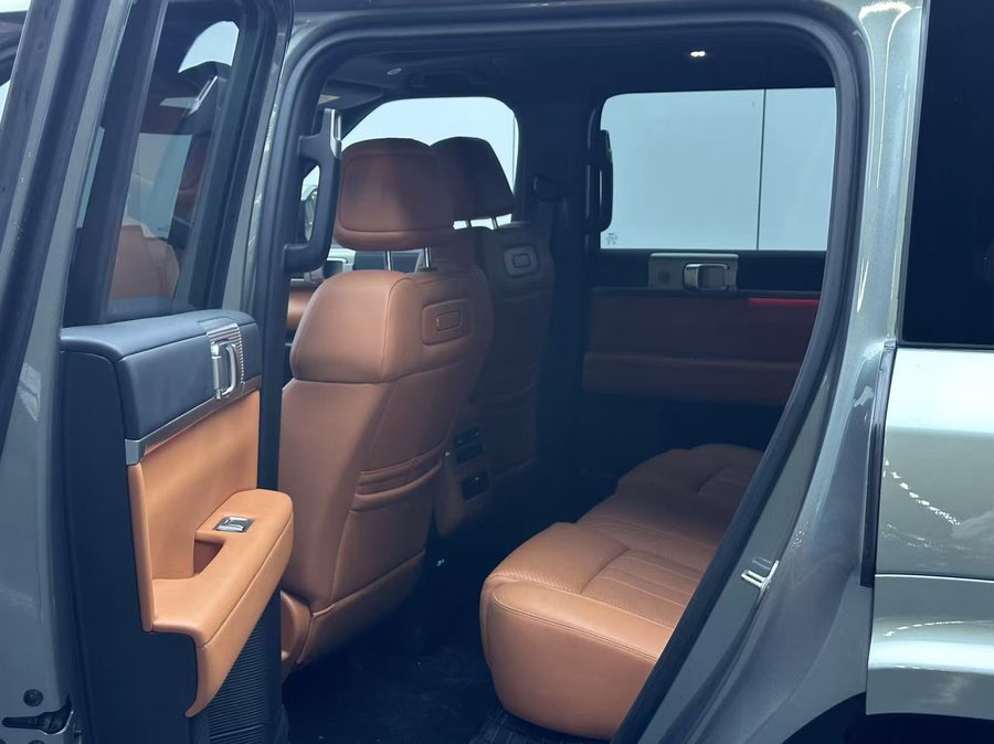 2025款 钛7 190KM四驱Ultra版 多角度实拍