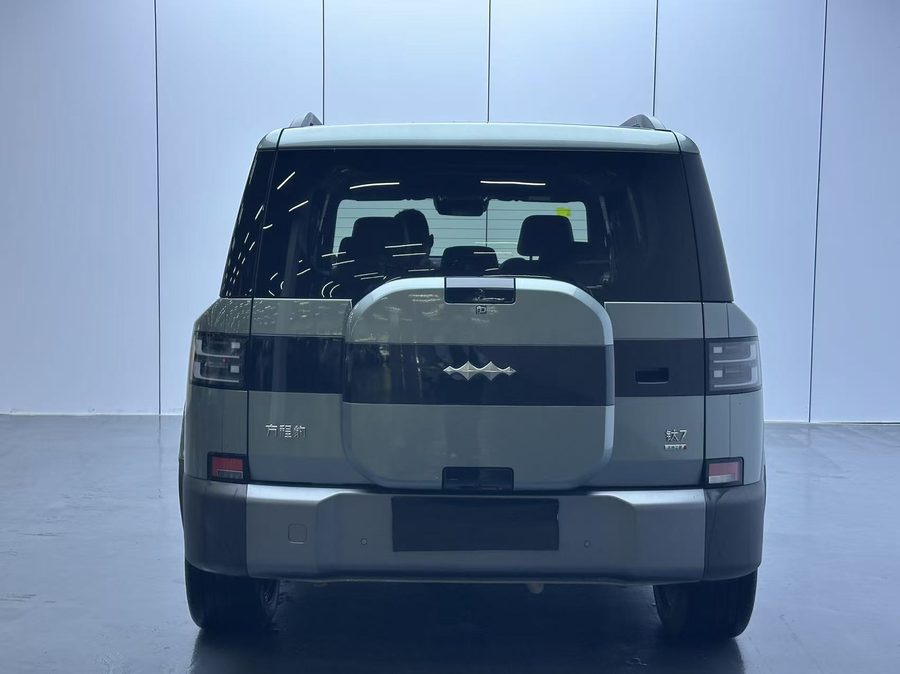 2025款 钛7 190KM四驱Ultra版 多角度实拍