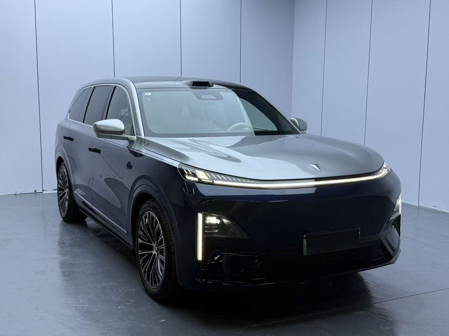 2025款 深蓝S09 四驱Ultra+ 高定版 多角度实拍
