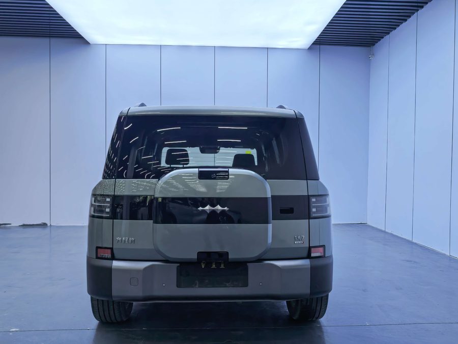 2025款 钛7 190KM四驱Ultra版 多角度实拍