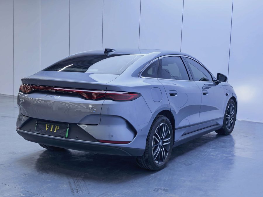 2025款 秦L EV 545卓越型 多角度实拍