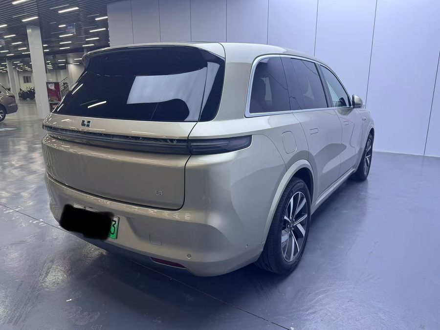 2023款 理想L8 Pro 多角度实拍