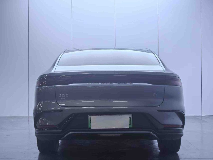 2023款 汉 EV 冠军版 605KM前驱尊贵型 多角度实拍