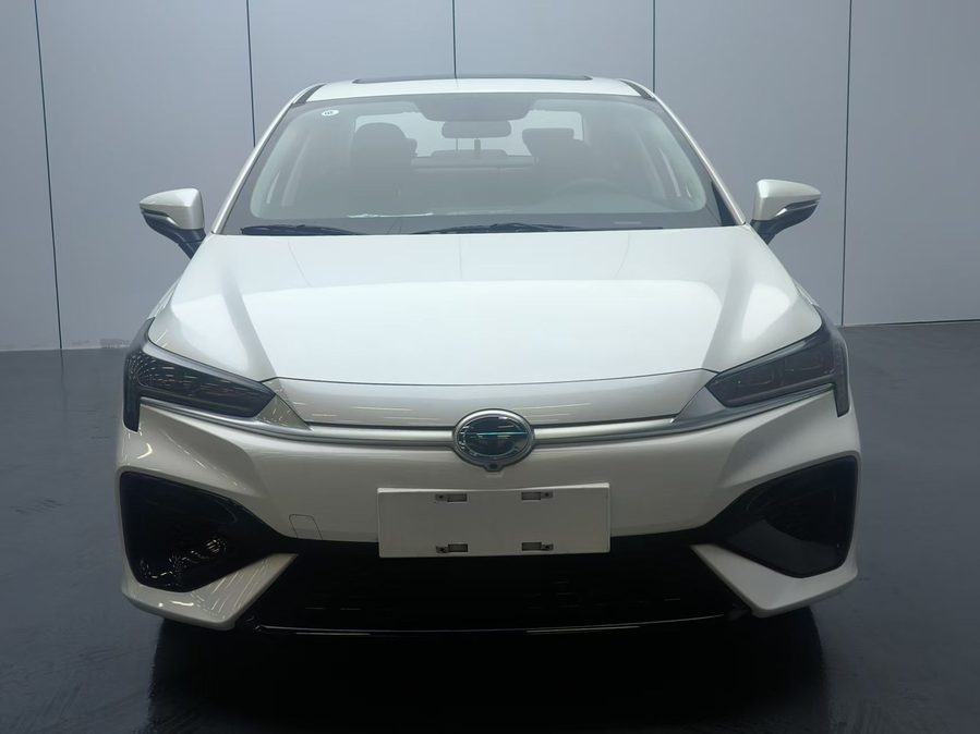 2023款 Aion S 魅 580 磷酸铁锂 多角度实拍
