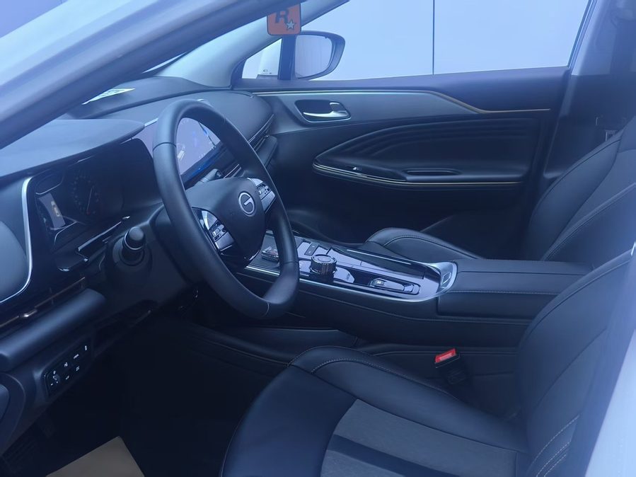 2023款 Aion S 魅 580 磷酸铁锂 多角度实拍