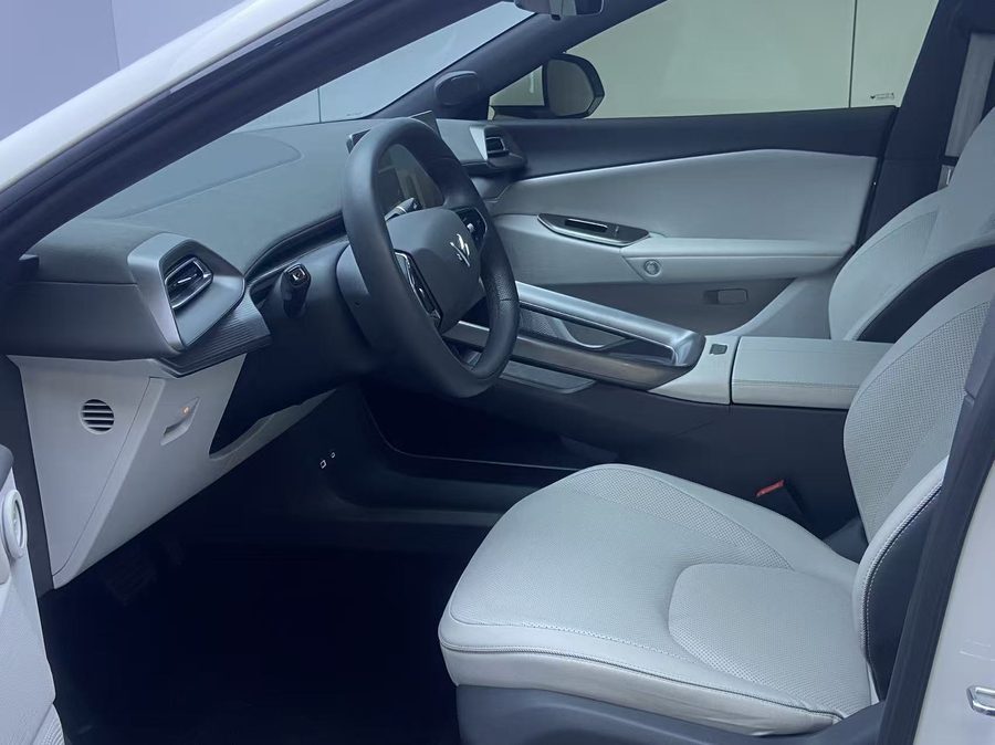 2025款 极狐S5 560PRO 185kW 多角度实拍