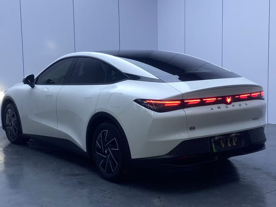 2025款 极狐S5 560PRO 185kW 多角度实拍