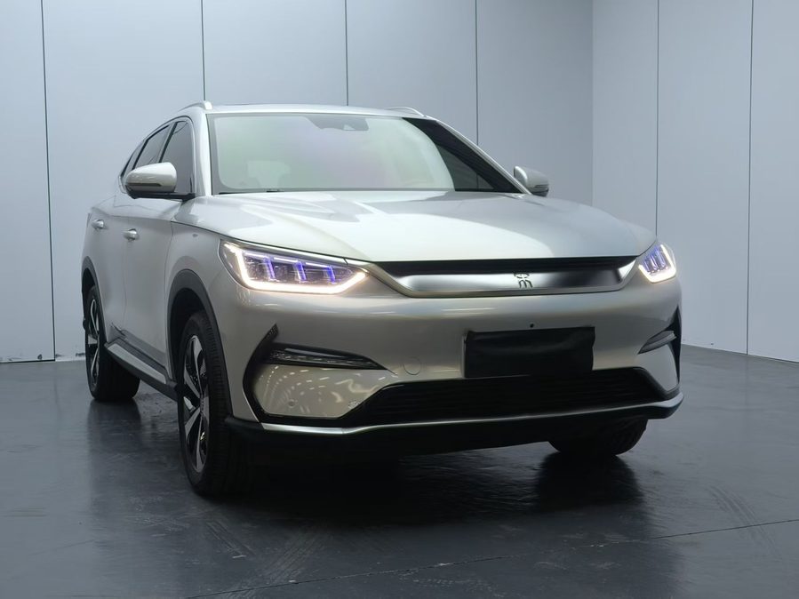 2021款 宋PLUS新能源 EV 旗舰型 多角度实拍