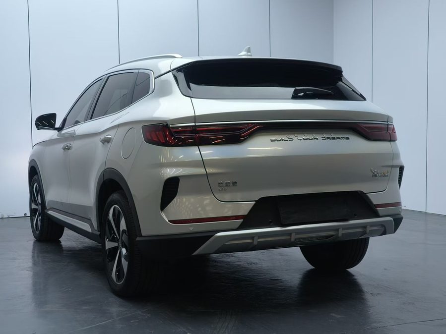 2021款 宋PLUS新能源 EV 旗舰型 多角度实拍