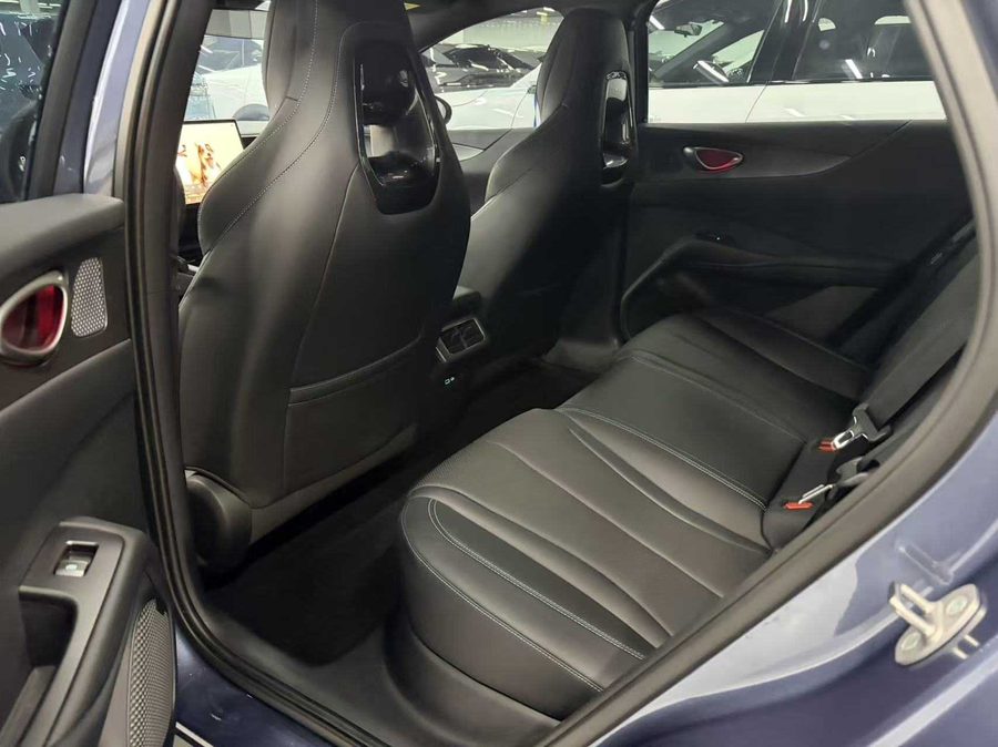 2025款 海豹06 EV 545KM旗舰型 多角度实拍