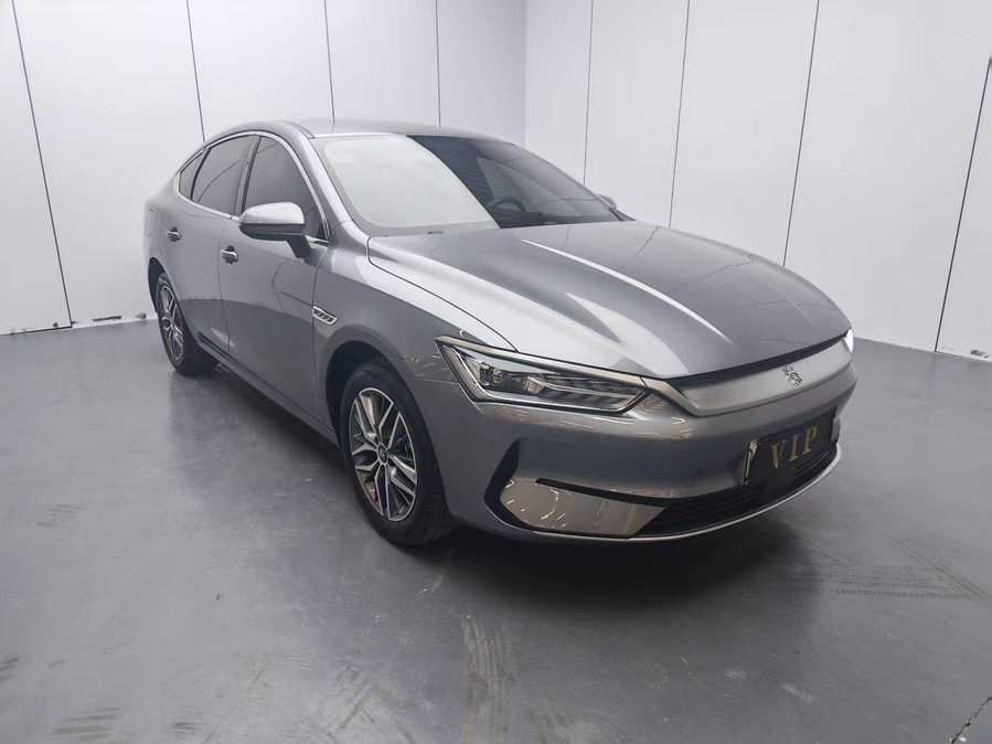 2024款 秦PLUS 荣耀版 EV 420KM领先型 多角度实拍