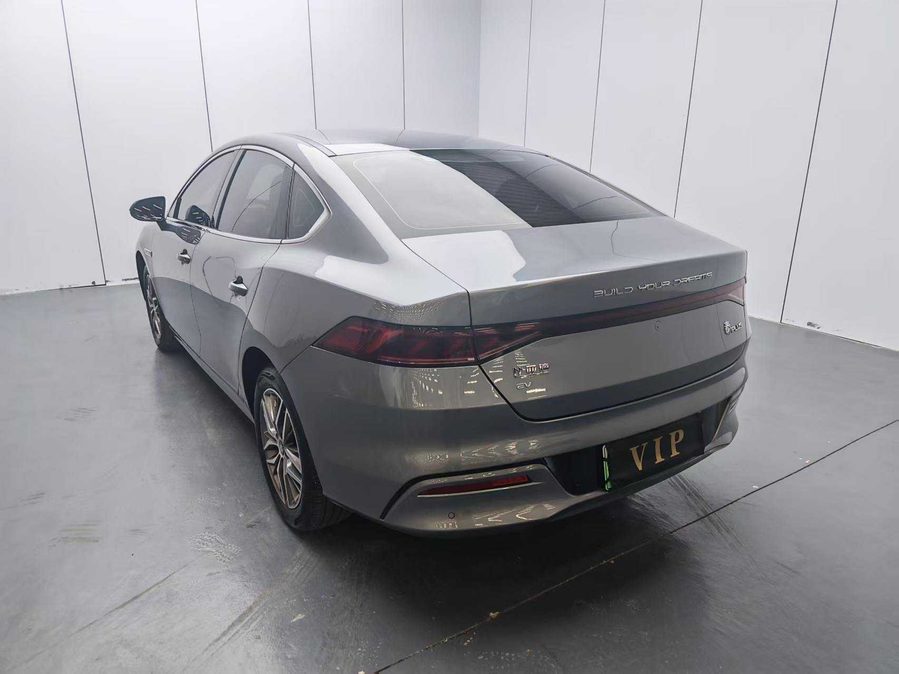 2024款 秦PLUS 荣耀版 EV 420KM领先型 多角度实拍