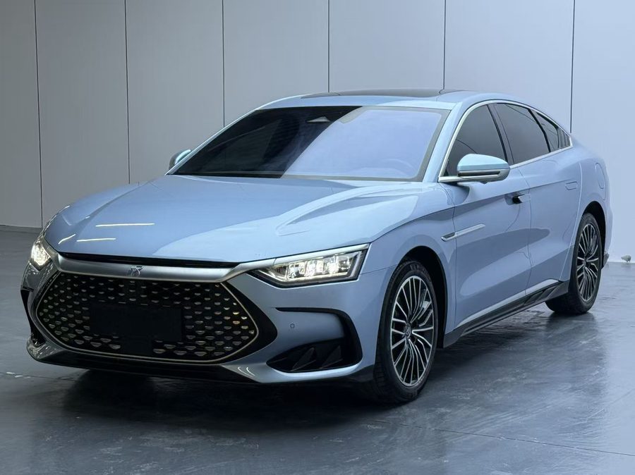 比亚迪 2023款 汉 DM-i 冠军版 121KM 尊享型