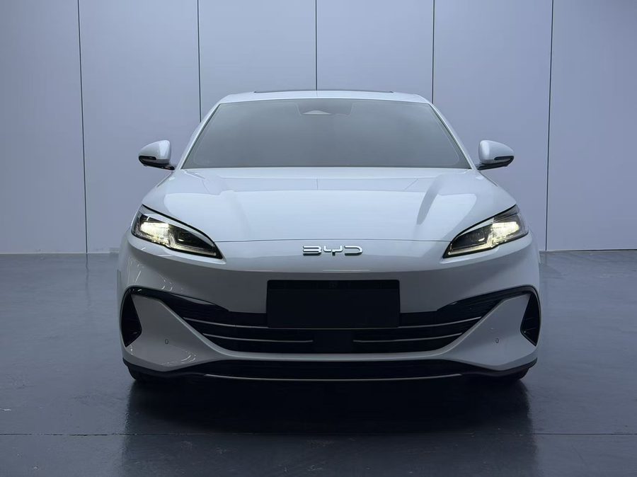 2024款 海豹06 DM-i 120KM尊享型 多角度实拍