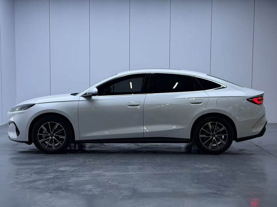 2024款 海豹06 DM-i 120KM尊享型 多角度实拍
