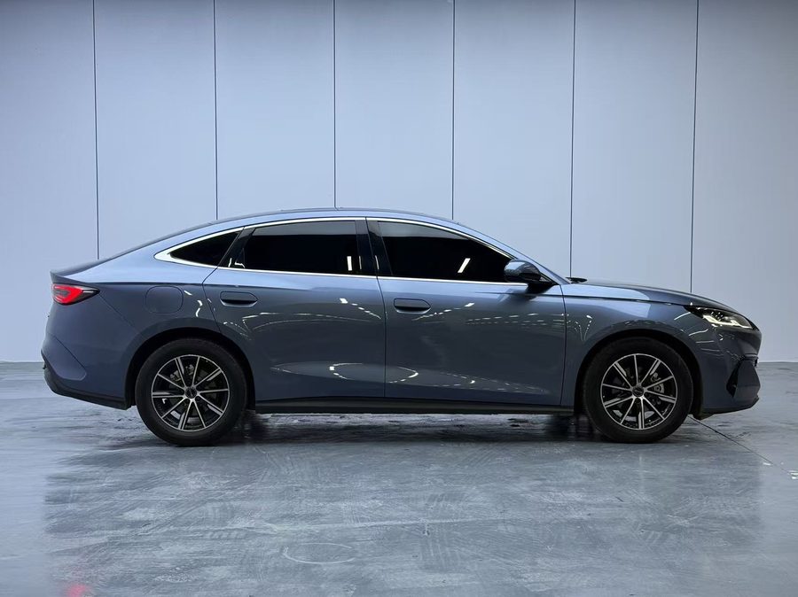 2024款 海豹06 DM-i 120KM尊享型 多角度实拍
