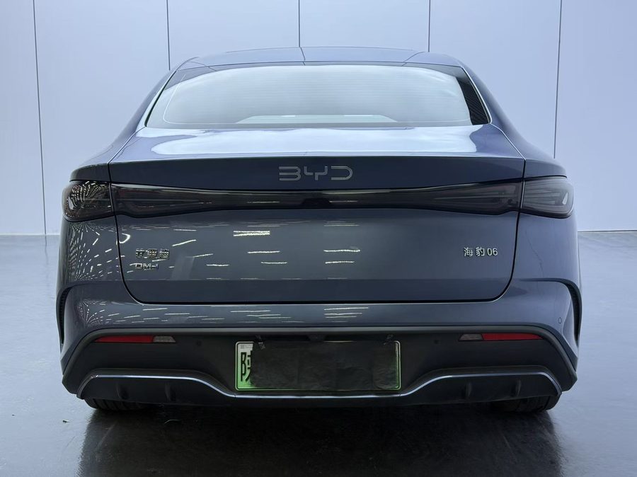 2024款 海豹06 DM-i 120KM尊享型 多角度实拍